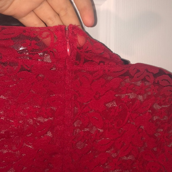 Guess small backless red lace bodysuit🍒 - Picture 5 of 8